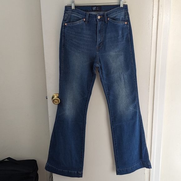 Gap Flared Medium Wash Jeans - Picture 1 of 7